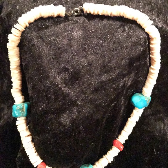 Puka turquoise helshi choker - Picture 8 of 8